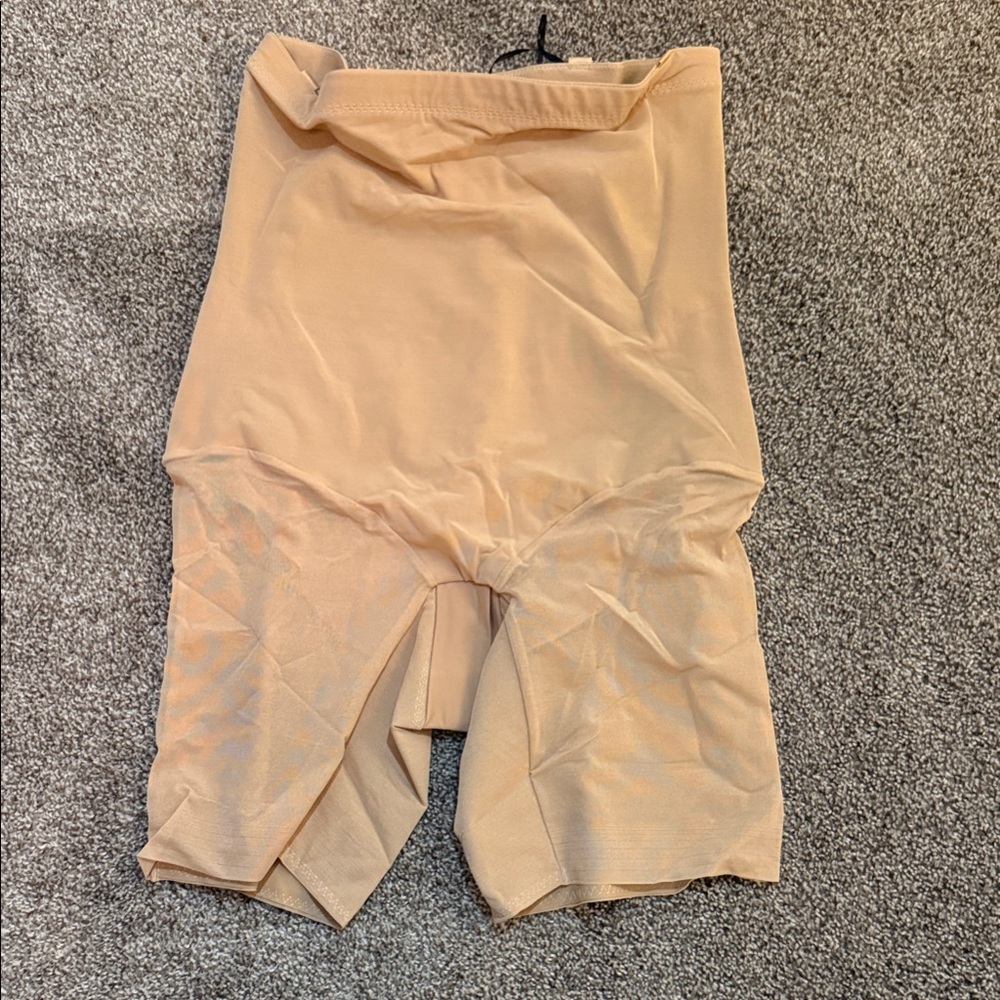 Honeylove Women's Tan Shapewear Shorts